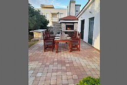 City Food Garden Novalja
